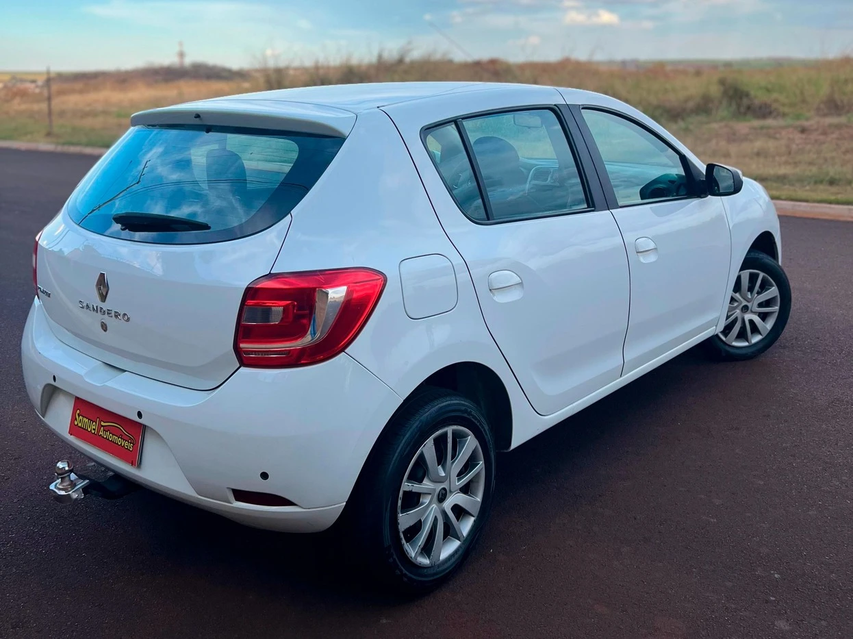 RENAULT SANDERO