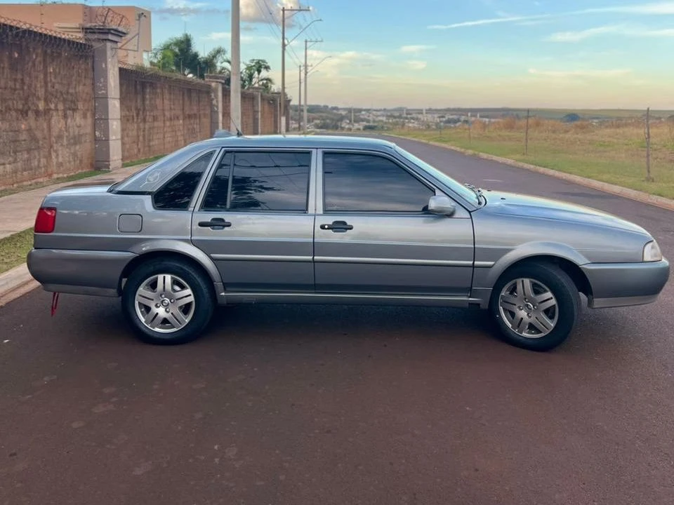 VOLKSWAGEN SANTANA