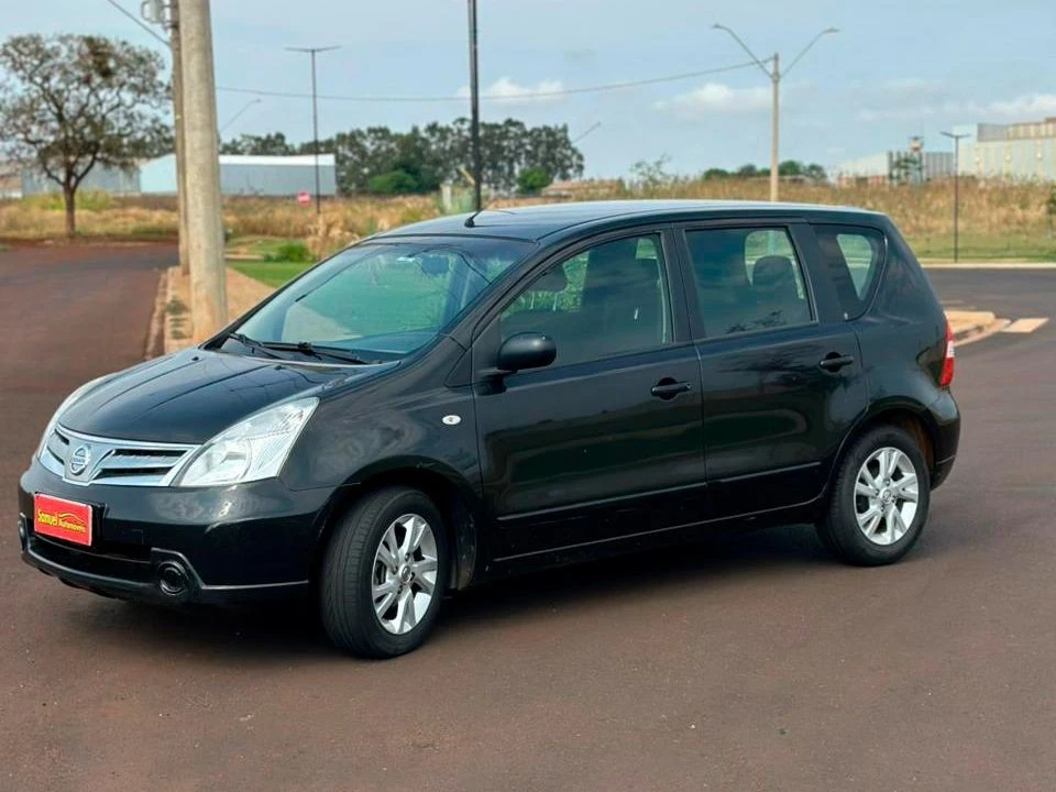 NISSAN LIVINA