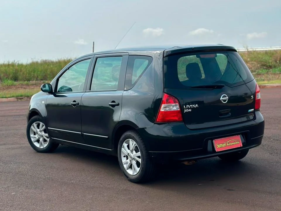 NISSAN LIVINA