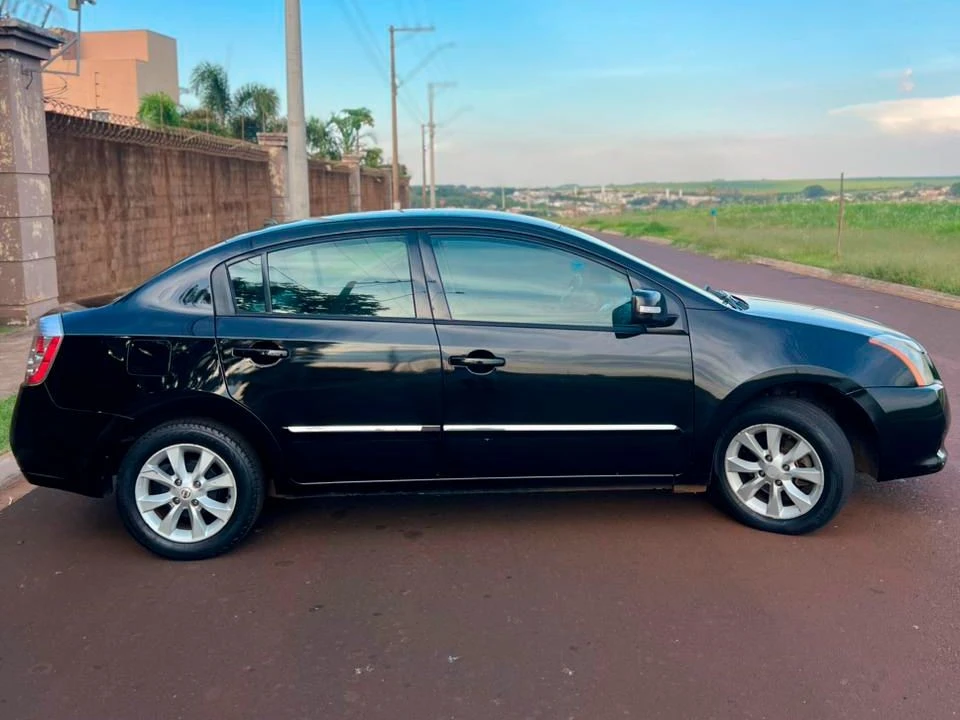 NISSAN SENTRA