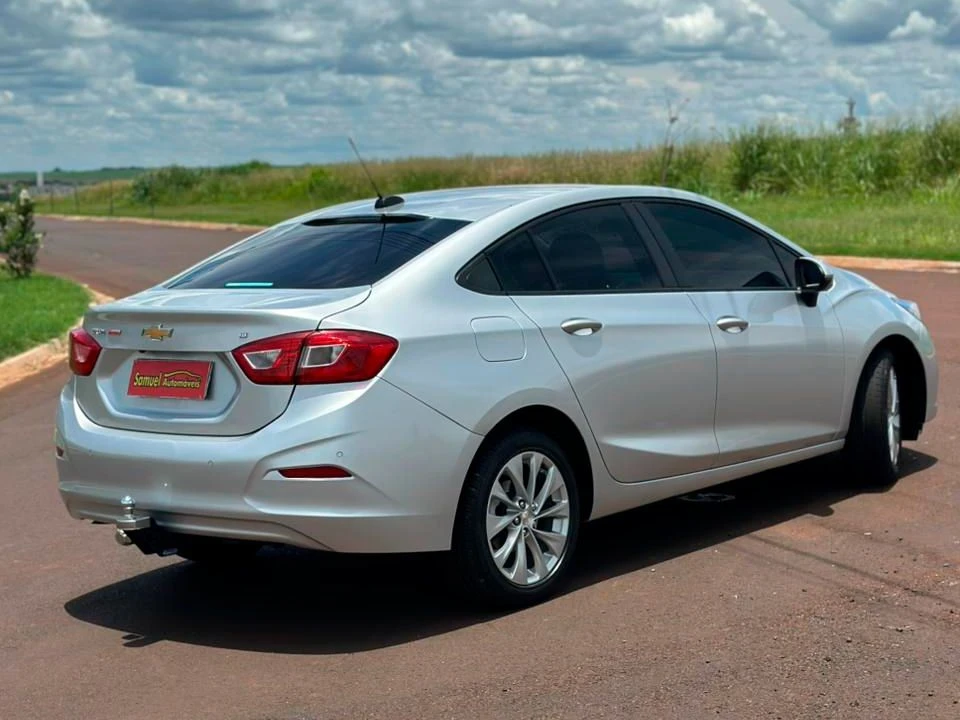 CHEVROLET CRUZE