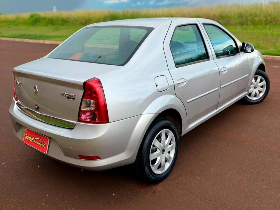 RENAULT LOGAN