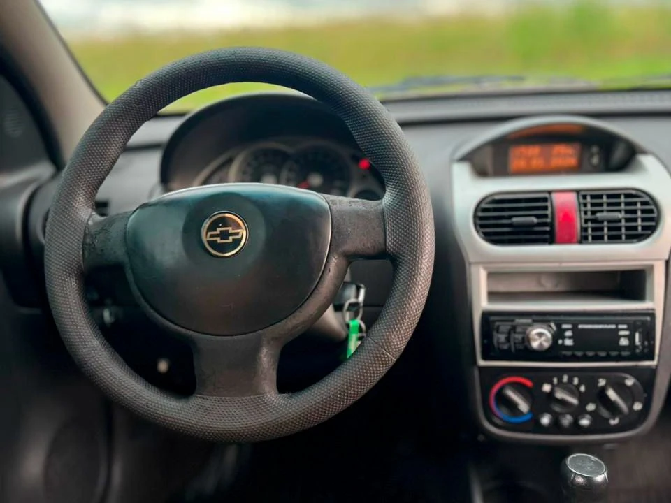 CHEVROLET CORSA