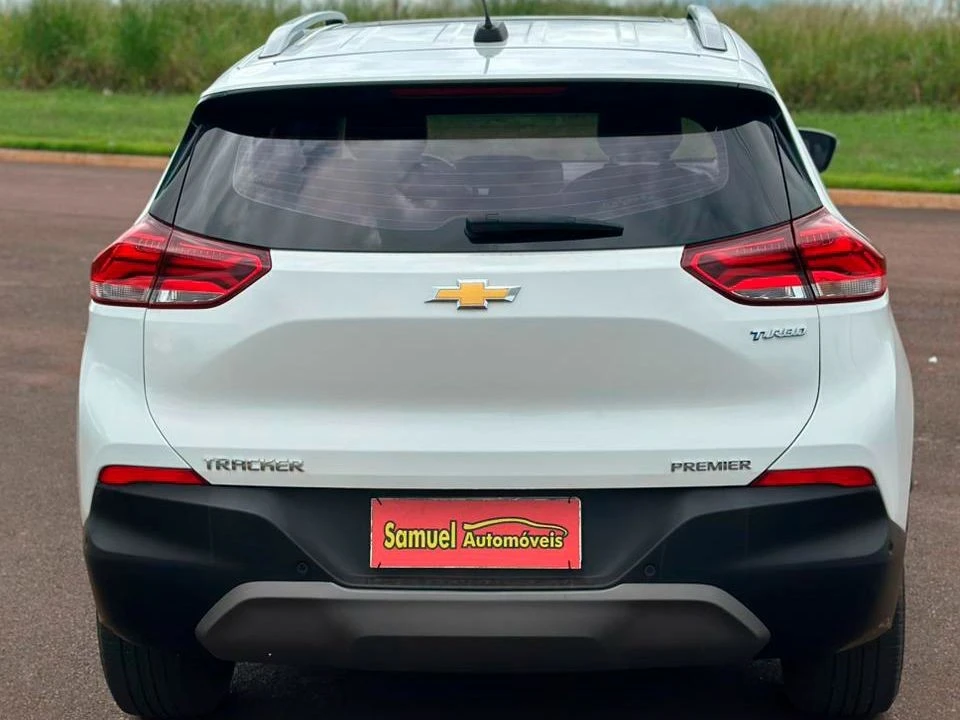 CHEVROLET TRACKER
