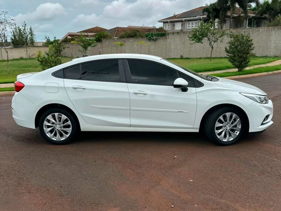 CHEVROLET CRUZE