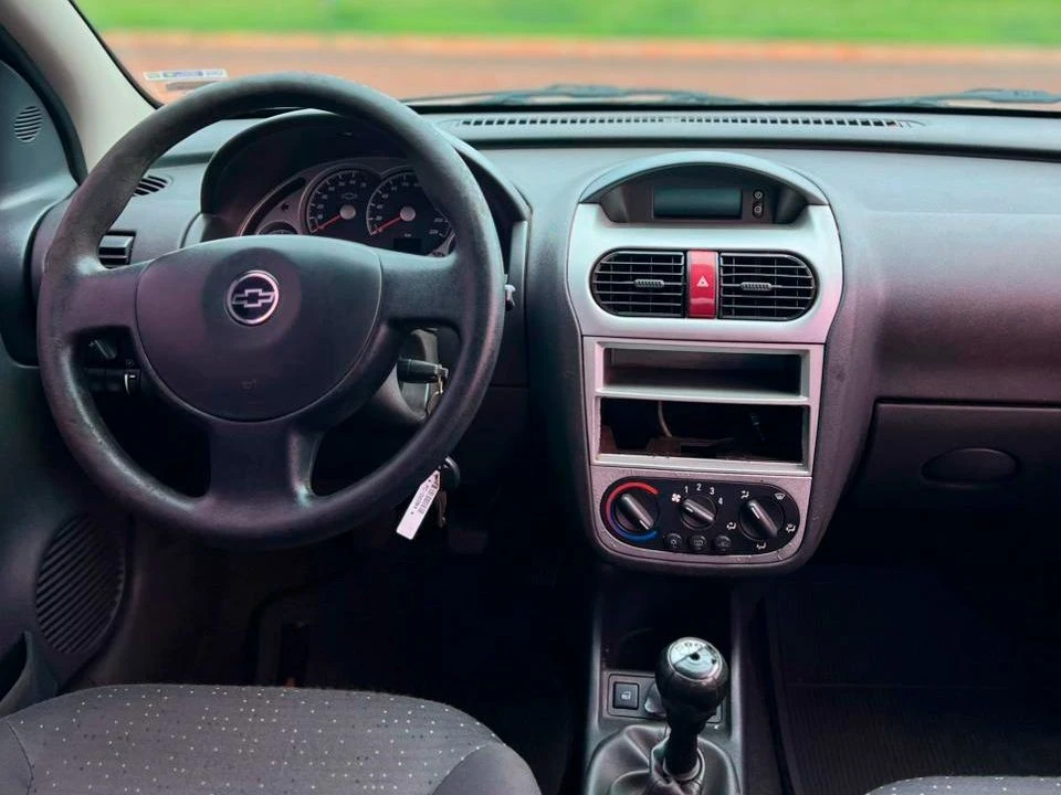 CHEVROLET CORSA