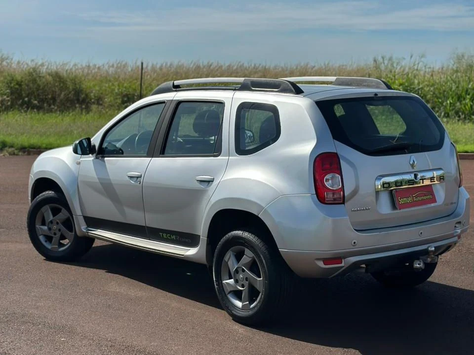 RENAULT DUSTER