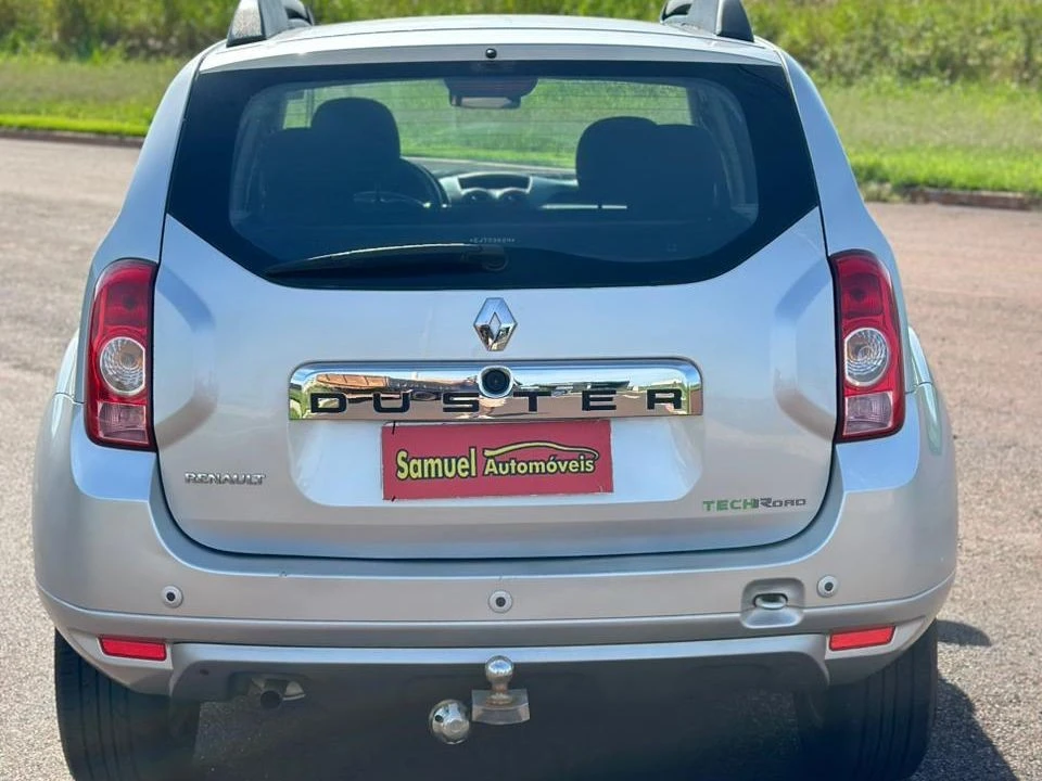 RENAULT DUSTER