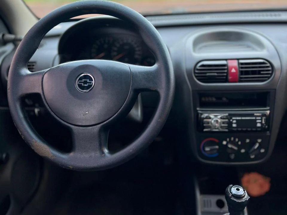 CHEVROLET CORSA