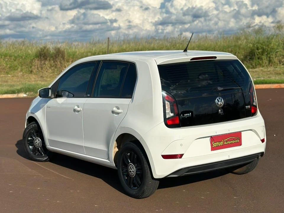VOLKSWAGEN UP