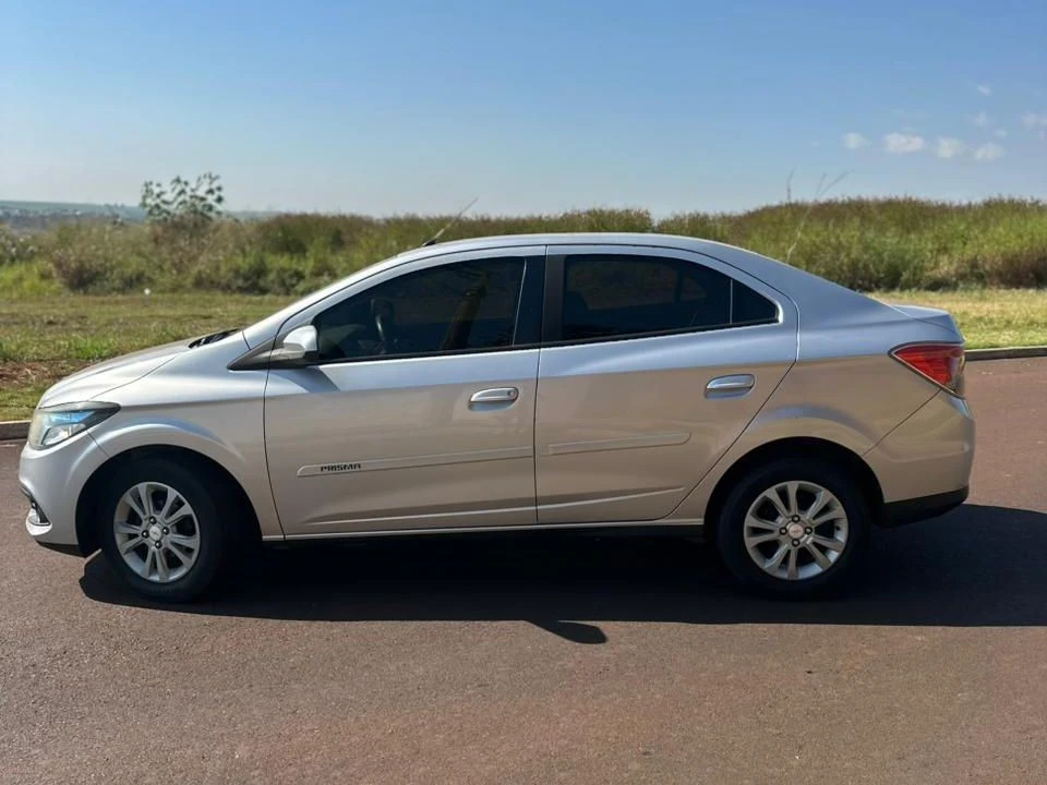 CHEVROLET PRISMA