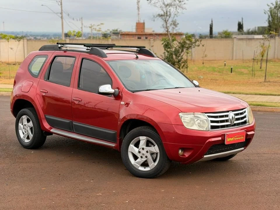 RENAULT DUSTER