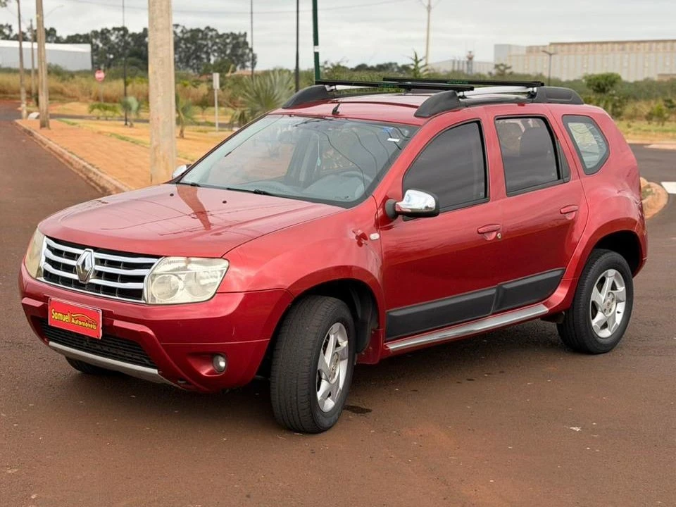 RENAULT DUSTER