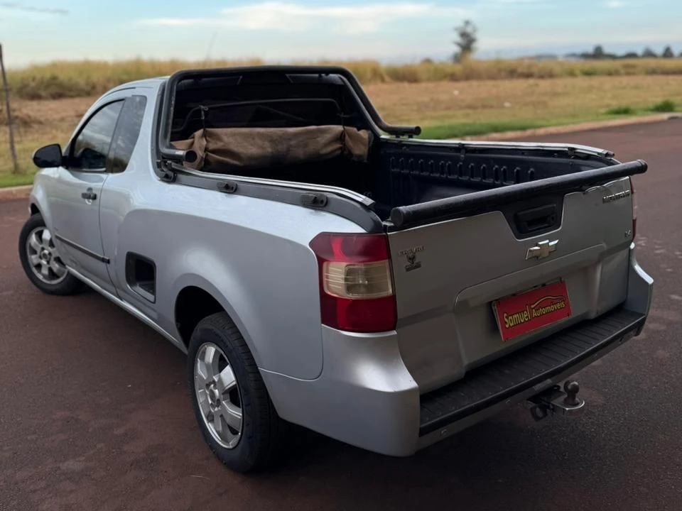 CHEVROLET MONTANA