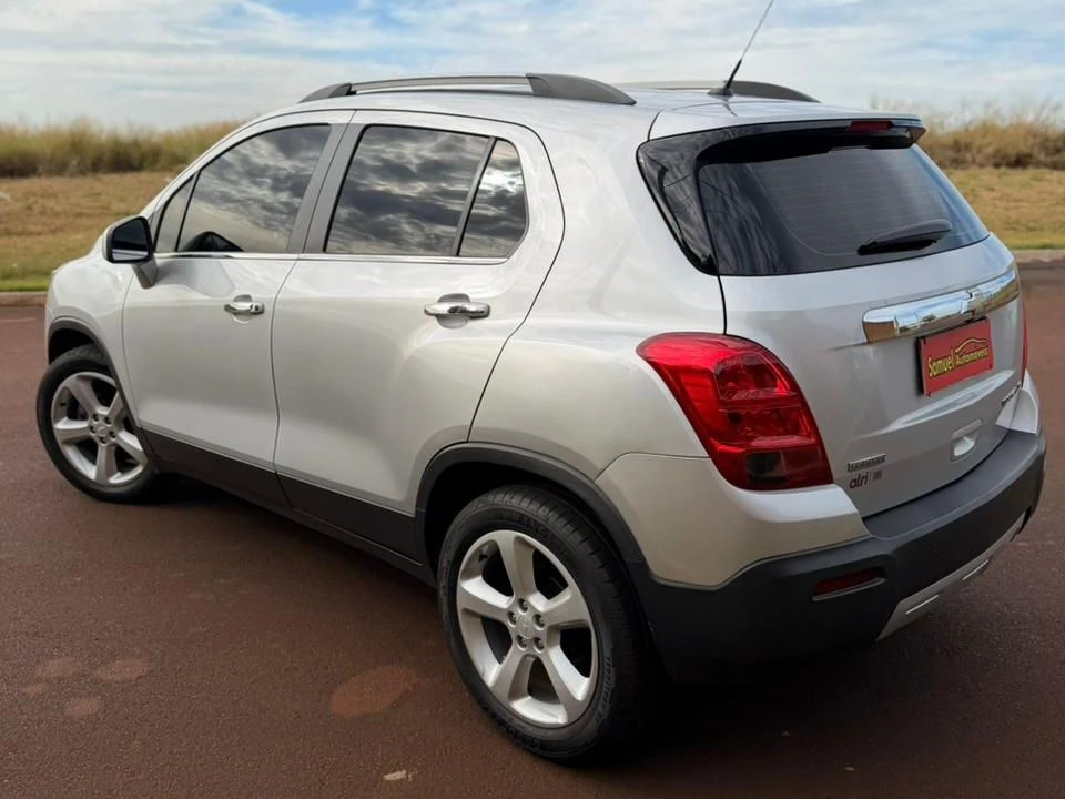 CHEVROLET TRACKER