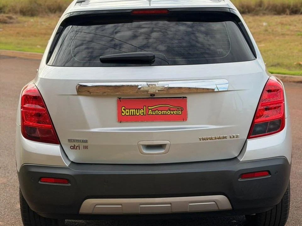 CHEVROLET TRACKER