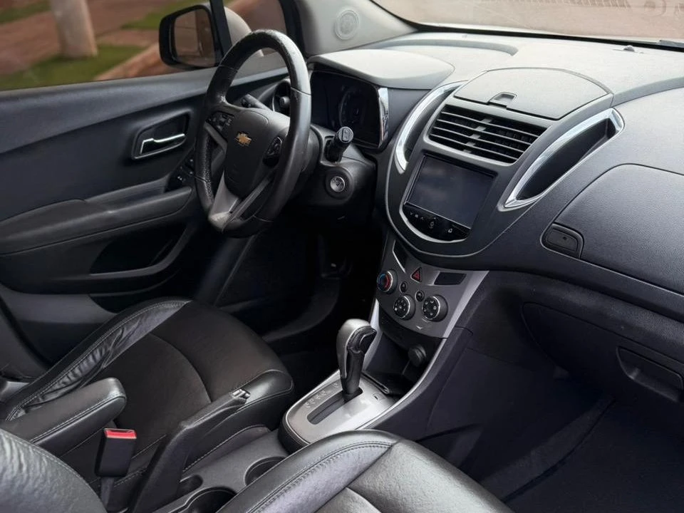 CHEVROLET TRACKER