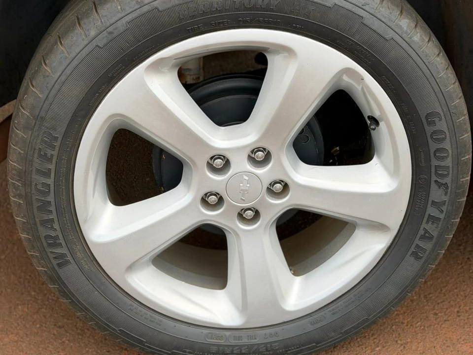 CHEVROLET TRACKER