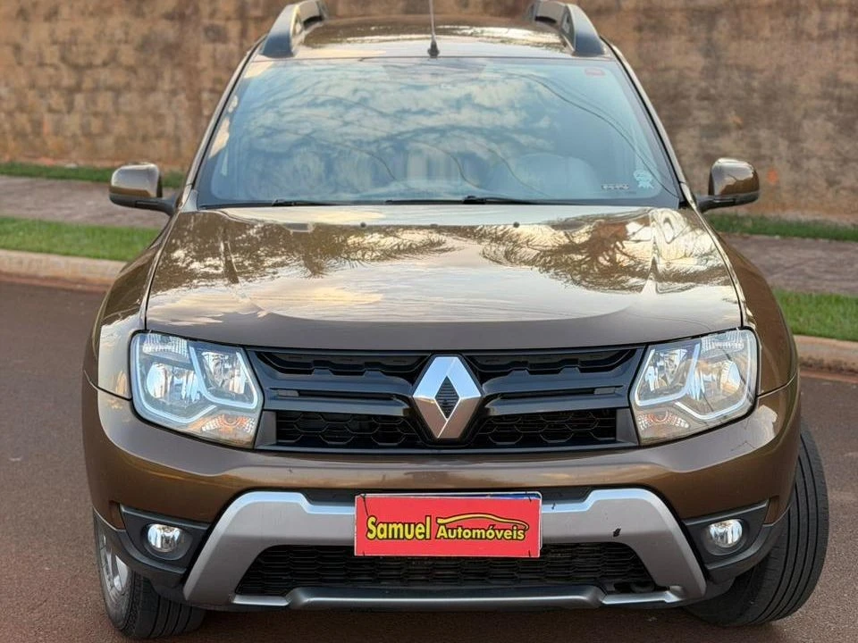 RENAULT DUSTER