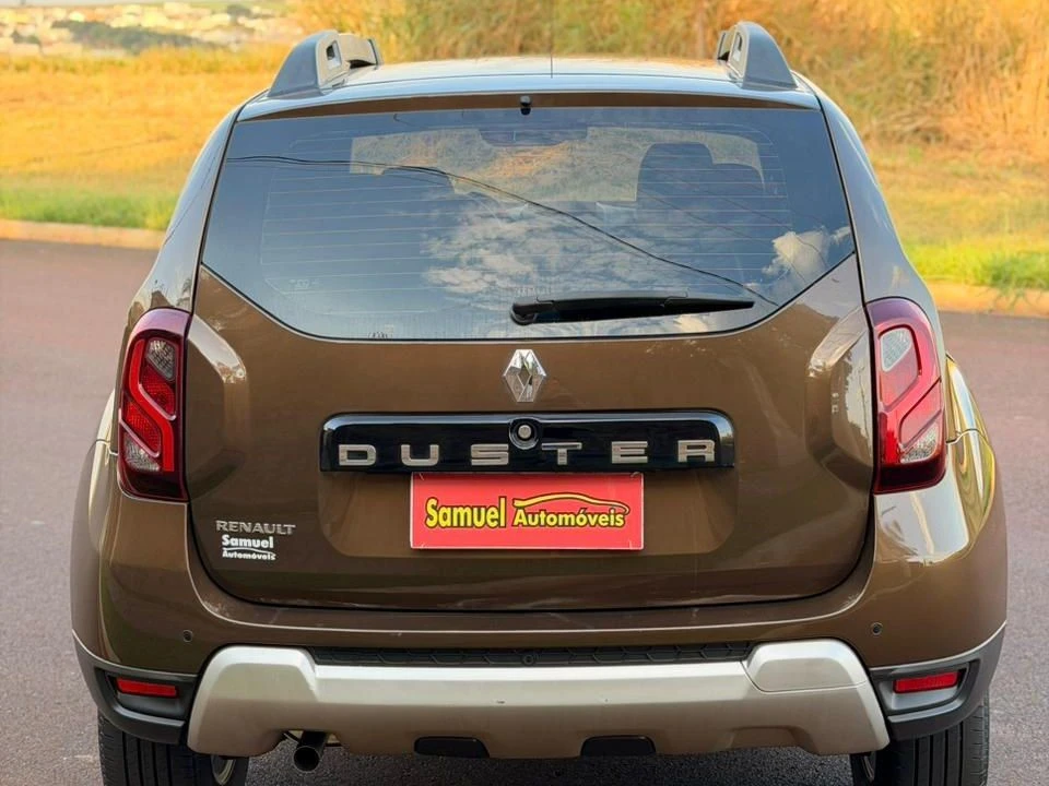 RENAULT DUSTER