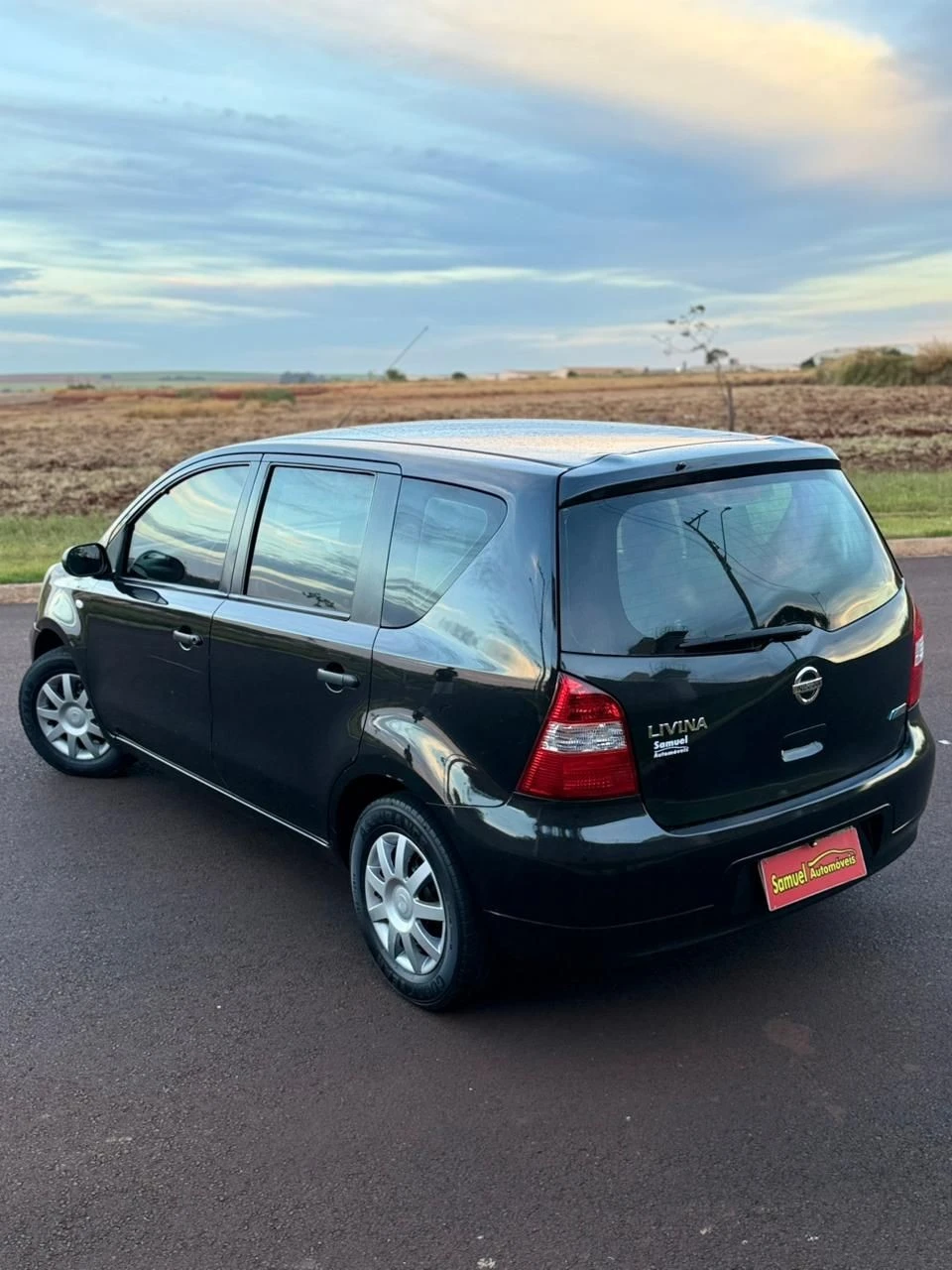 NISSAN LIVINA