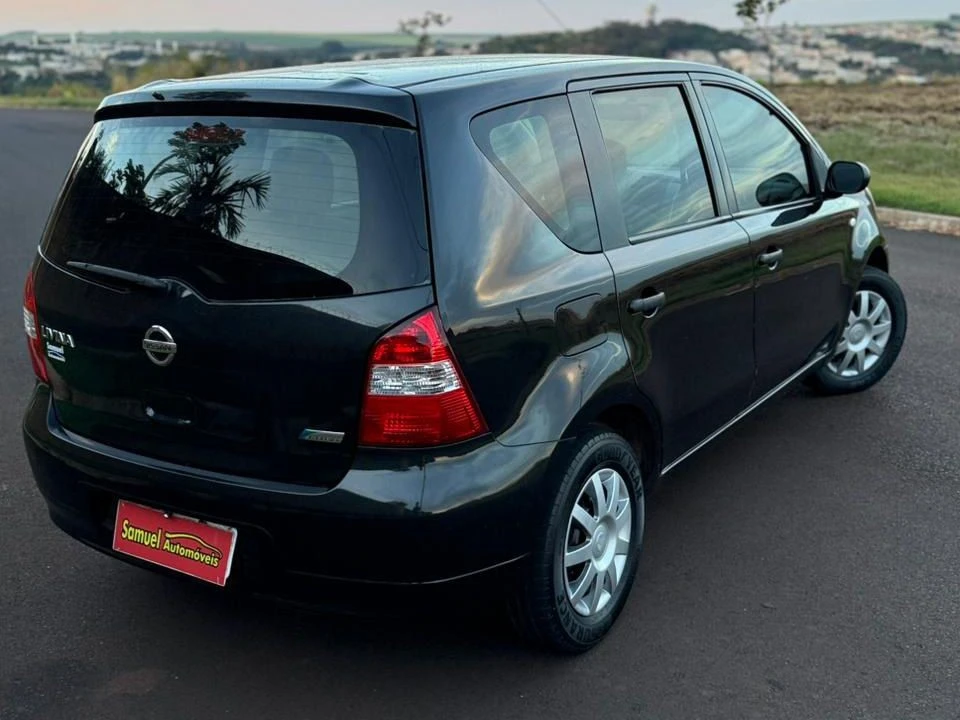 NISSAN LIVINA