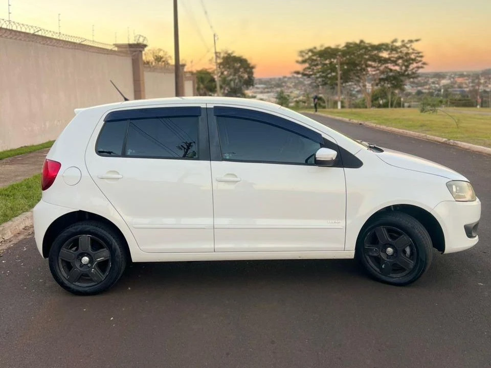 VOLKSWAGEN FOX