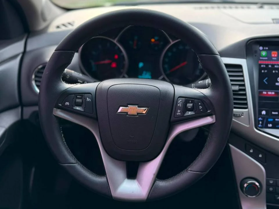 CHEVROLET CRUZE