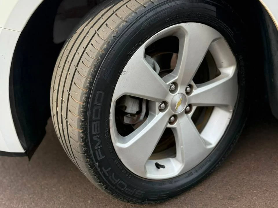 CHEVROLET CRUZE