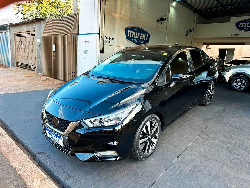 NISSAN VERSA