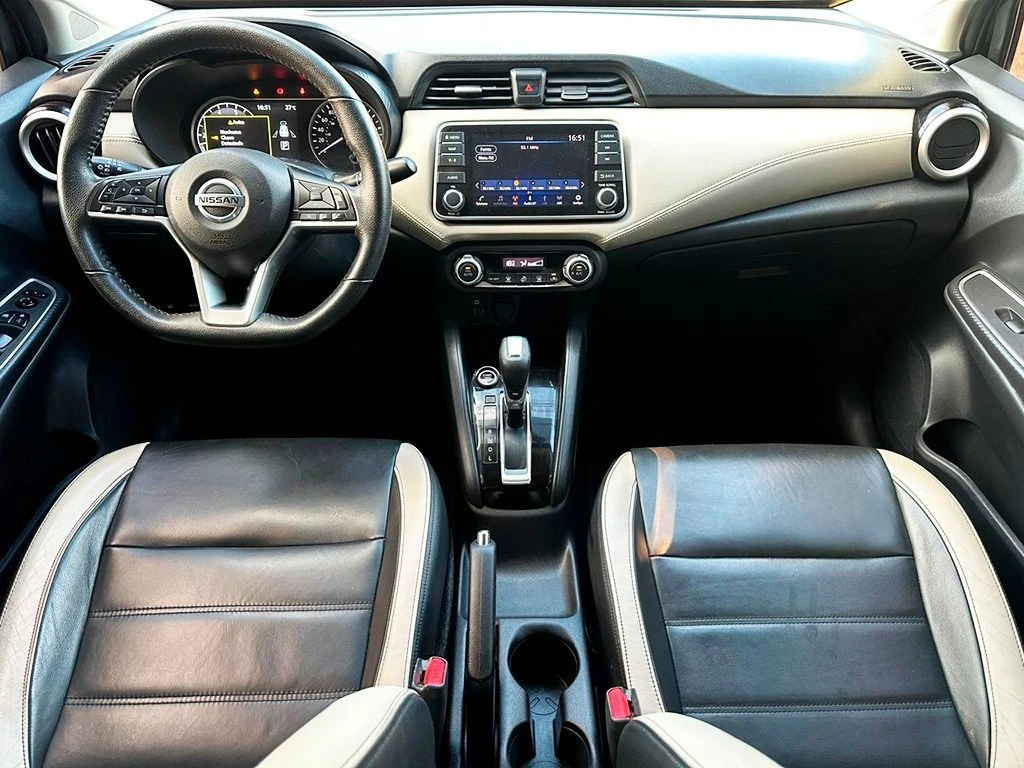 NISSAN VERSA