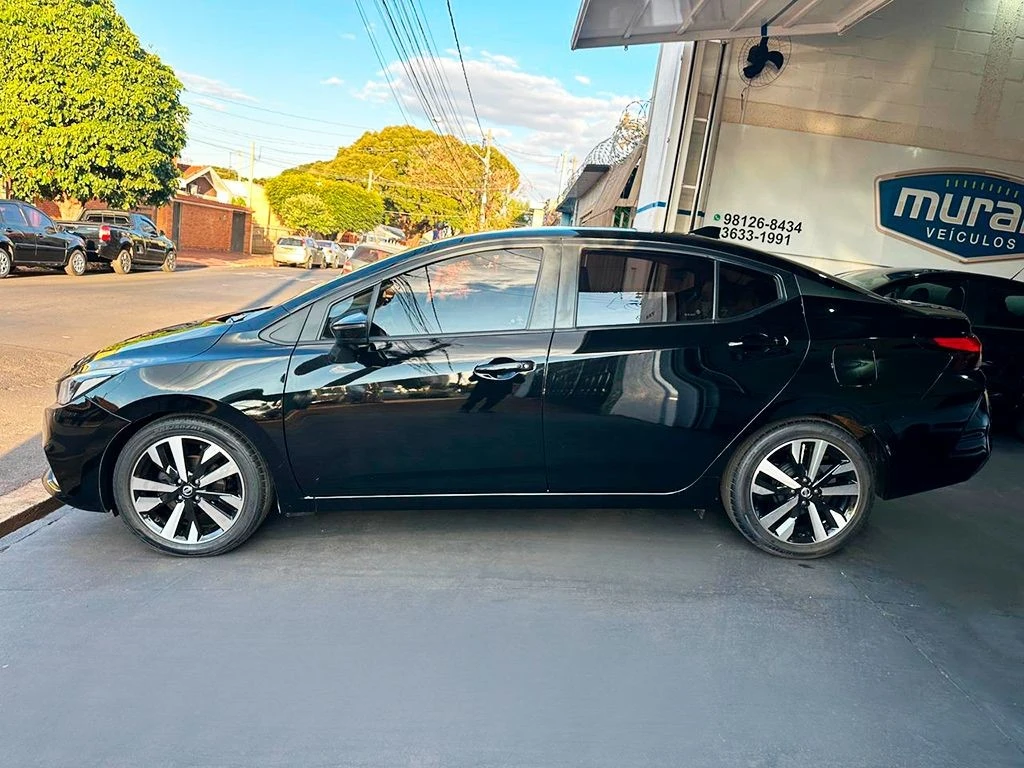 NISSAN VERSA