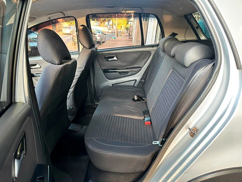 VOLKSWAGEN CROSSFOX