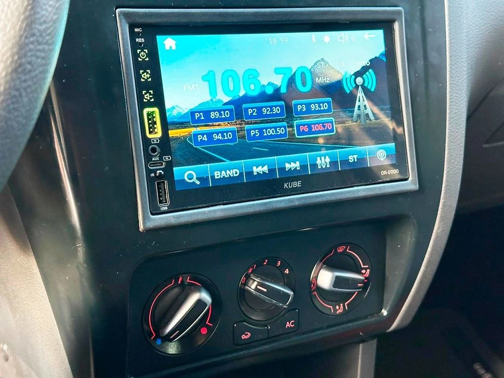VOLKSWAGEN CROSSFOX