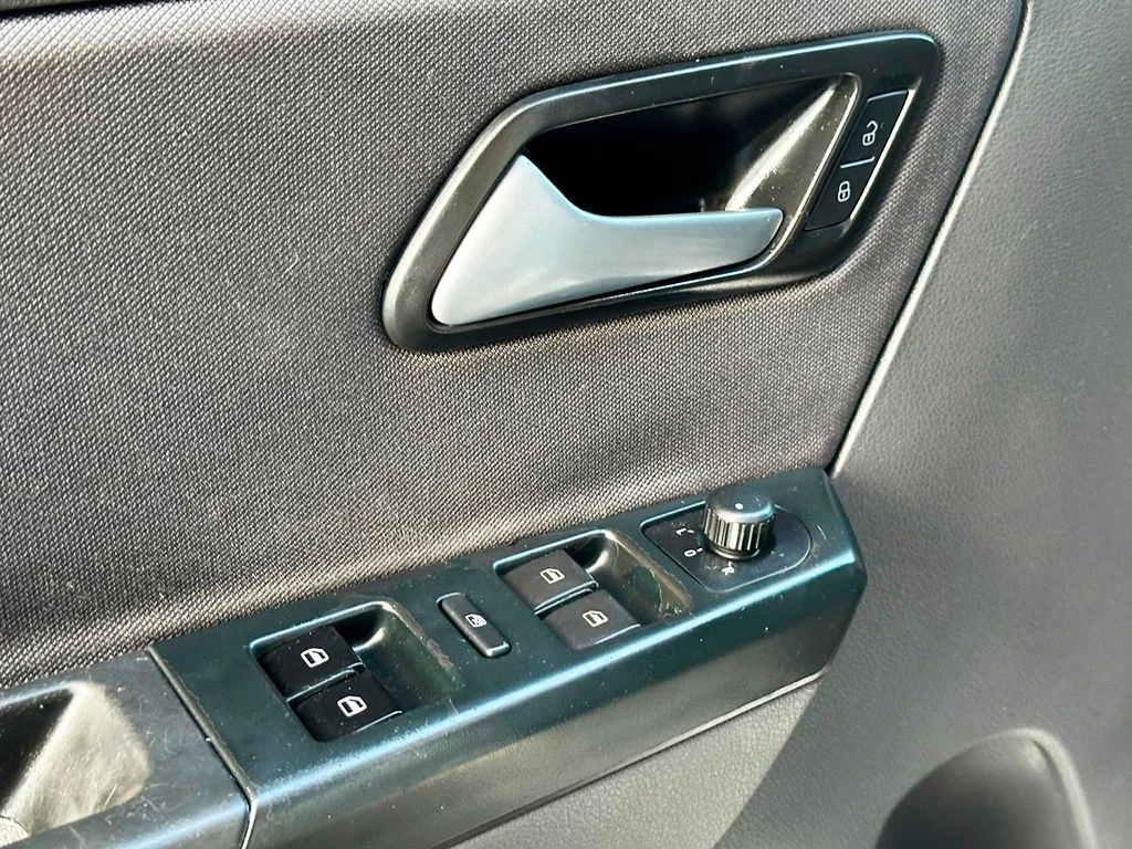 VOLKSWAGEN CROSSFOX