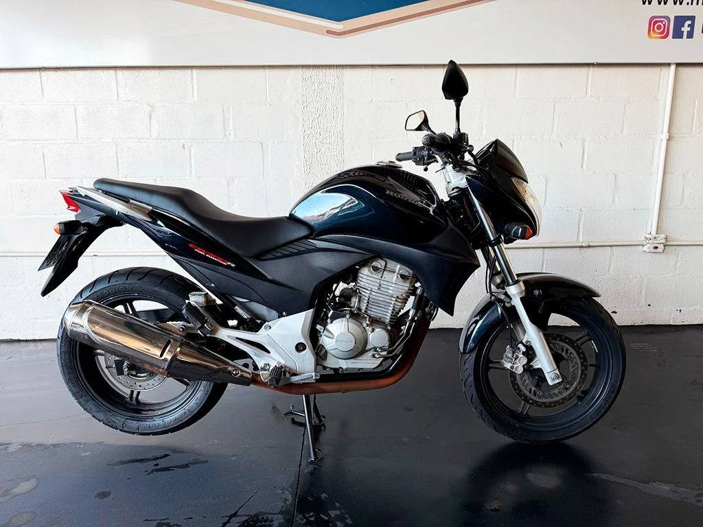 HONDA CB 300R