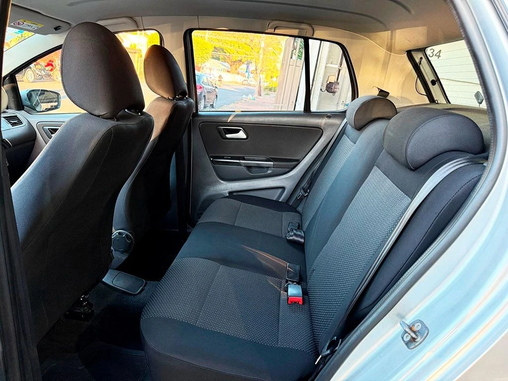 VOLKSWAGEN FOX