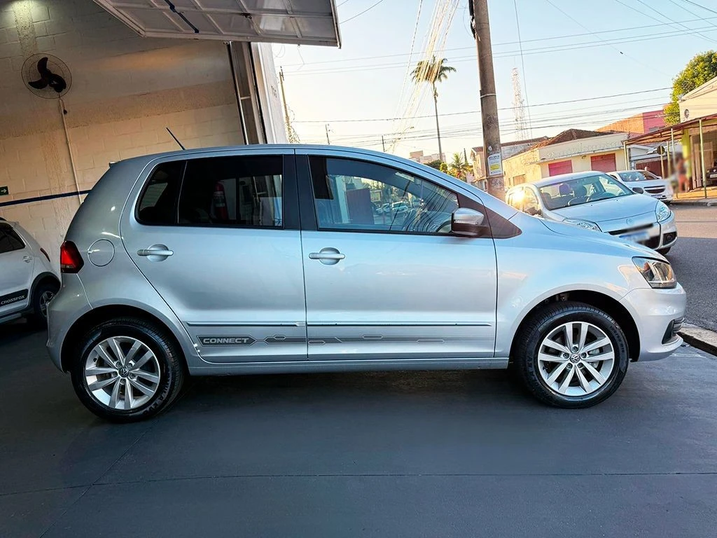 VOLKSWAGEN FOX
