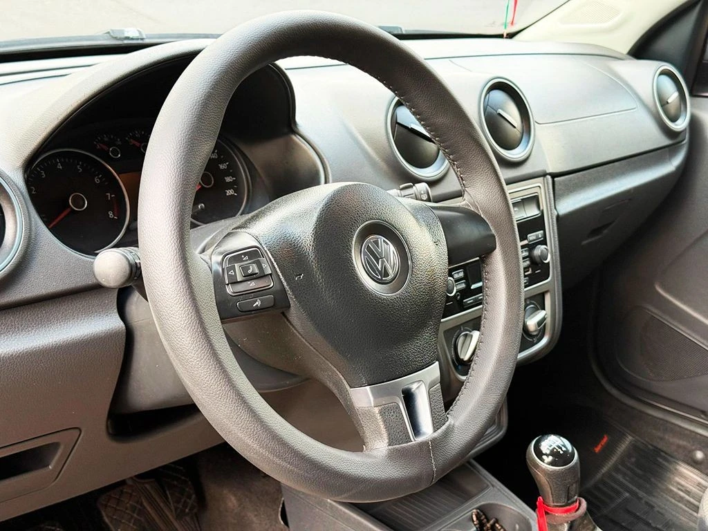VOLKSWAGEN GOL