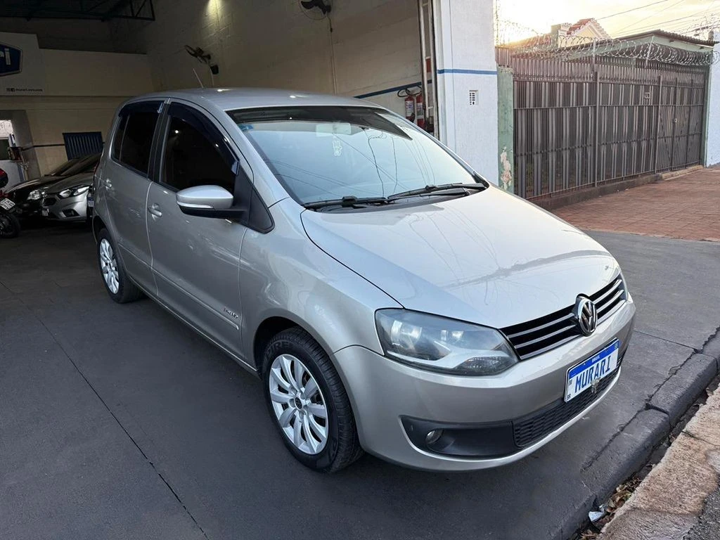 VOLKSWAGEN FOX