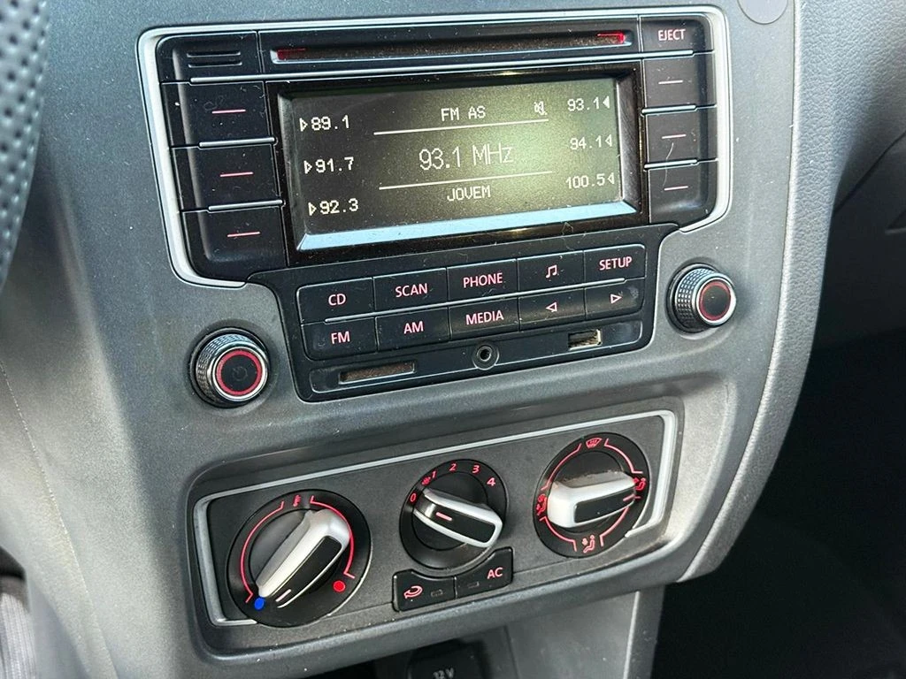 VOLKSWAGEN FOX