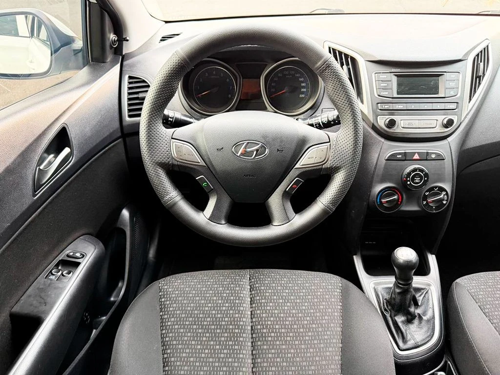 HYUNDAI HB20