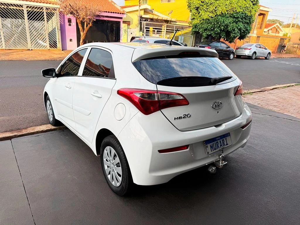 HYUNDAI HB20