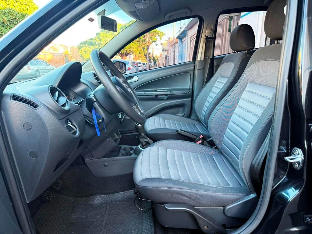 VOLKSWAGEN GOL