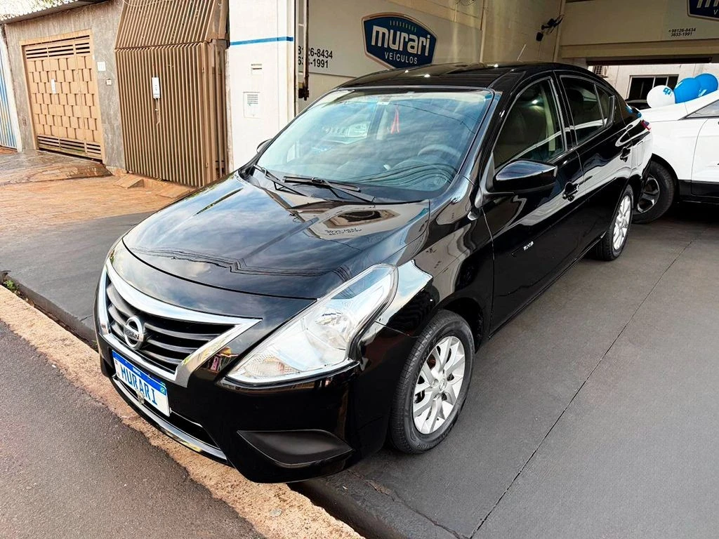 NISSAN VERSA