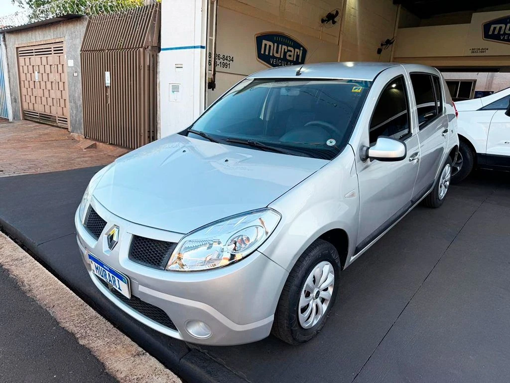 RENAULT SANDERO