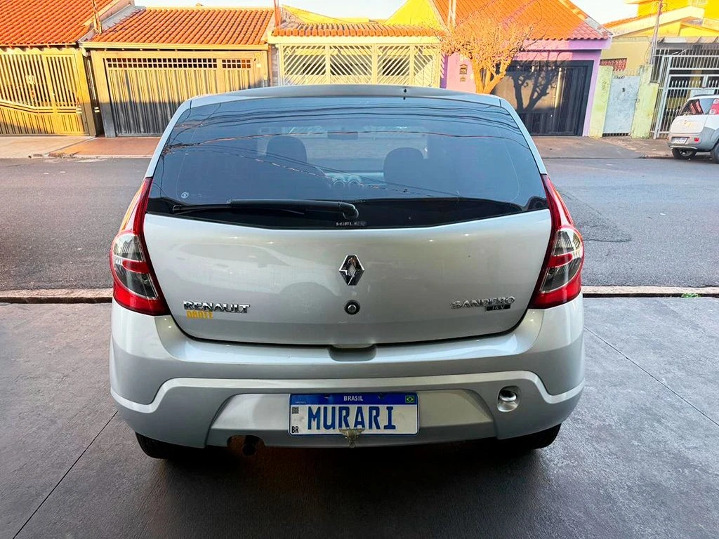 RENAULT SANDERO