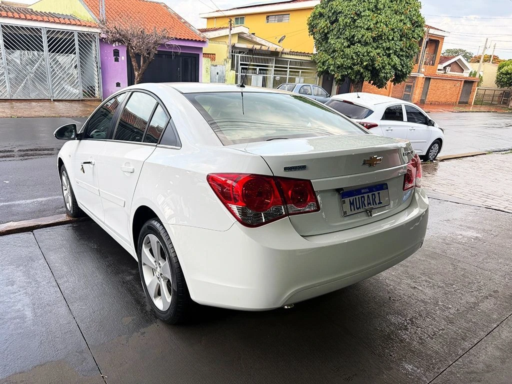 CHEVROLET CRUZE