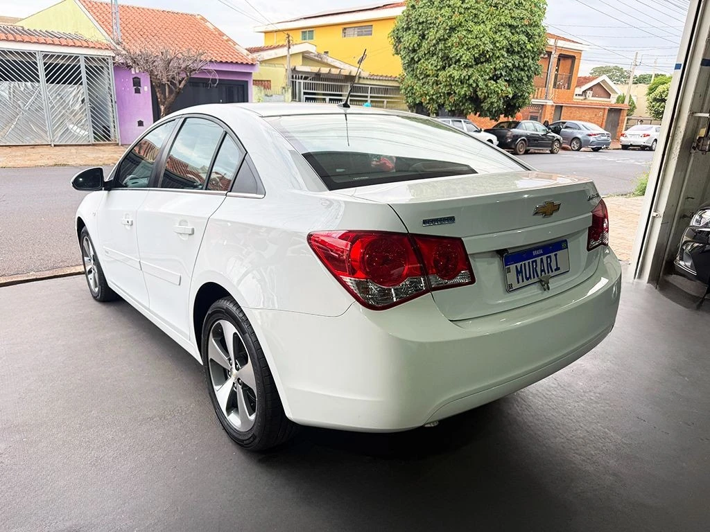 CHEVROLET CRUZE